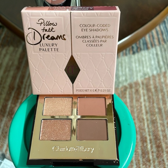 Charlotte's Pillow Talk Dreams Luxury Eyeshadow Palette - Picture 2 of 13